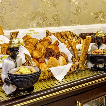 Hotel Golden Crown