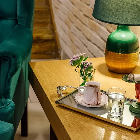 Hotel Golden Crown 3*