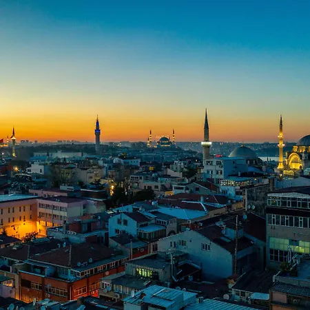 Golden Crown Szálloda