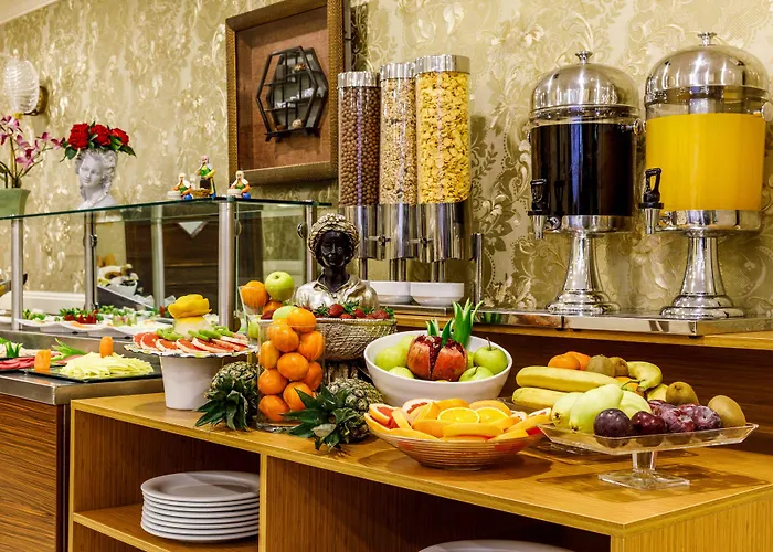 Golden Crown Hotel 3*