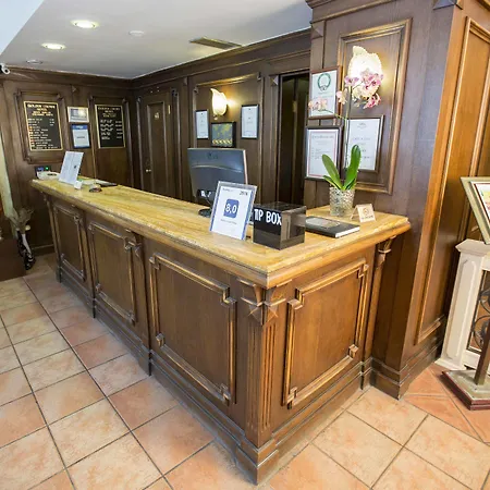 金皇冠酒店 酒店